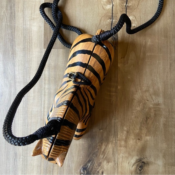 Timmy Woods Beverly Hills zebra wood novelty bag - Picture 5 of 7